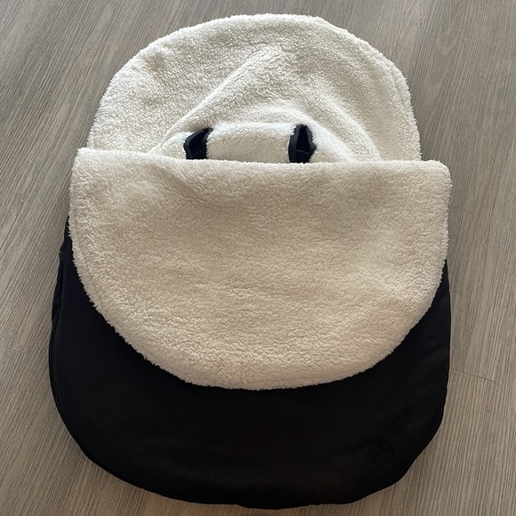 Jolly Jumper Cuddle Bag - Picture 6 of 6